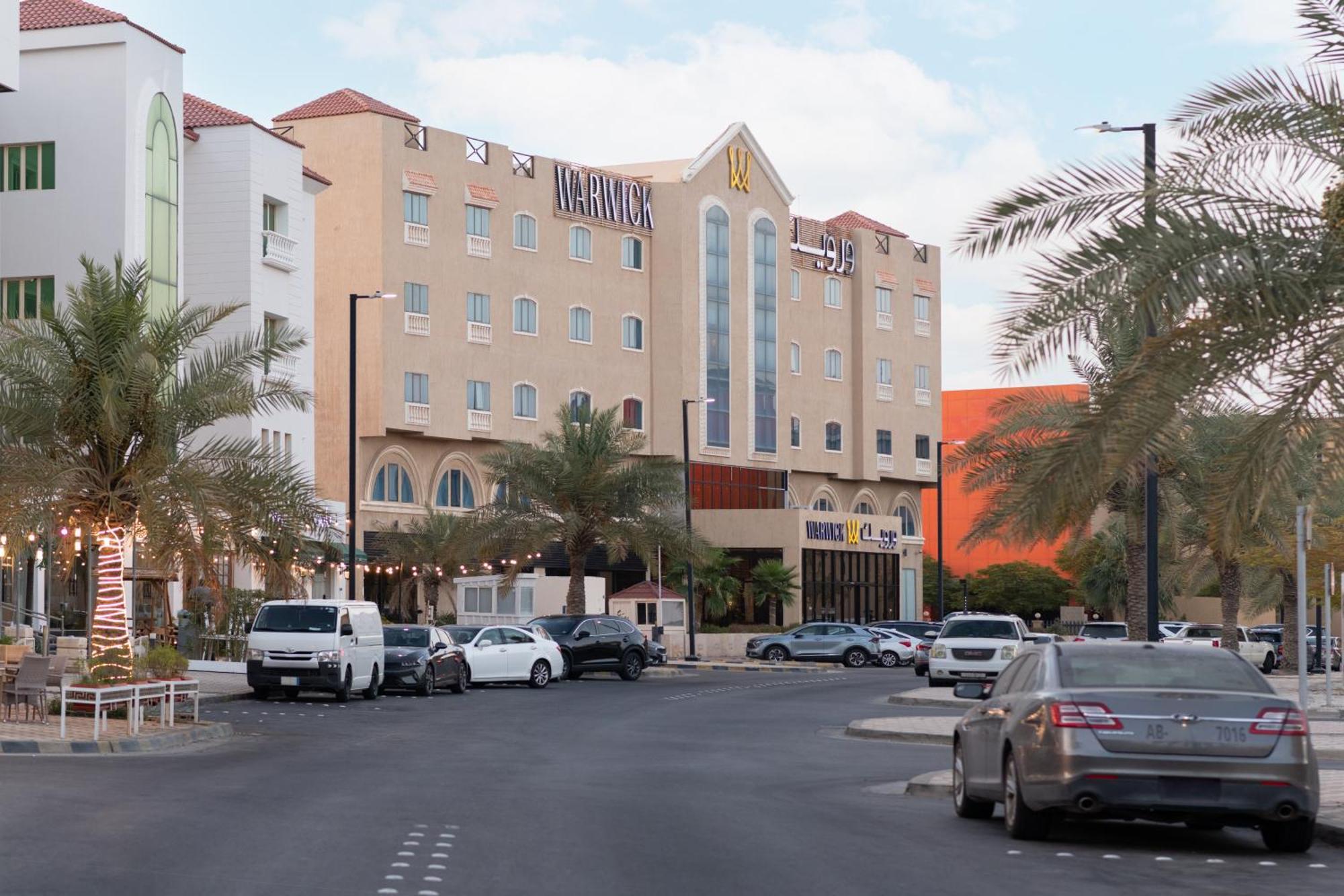 Warwick Al Jubail Hotel Eksteriør bilde