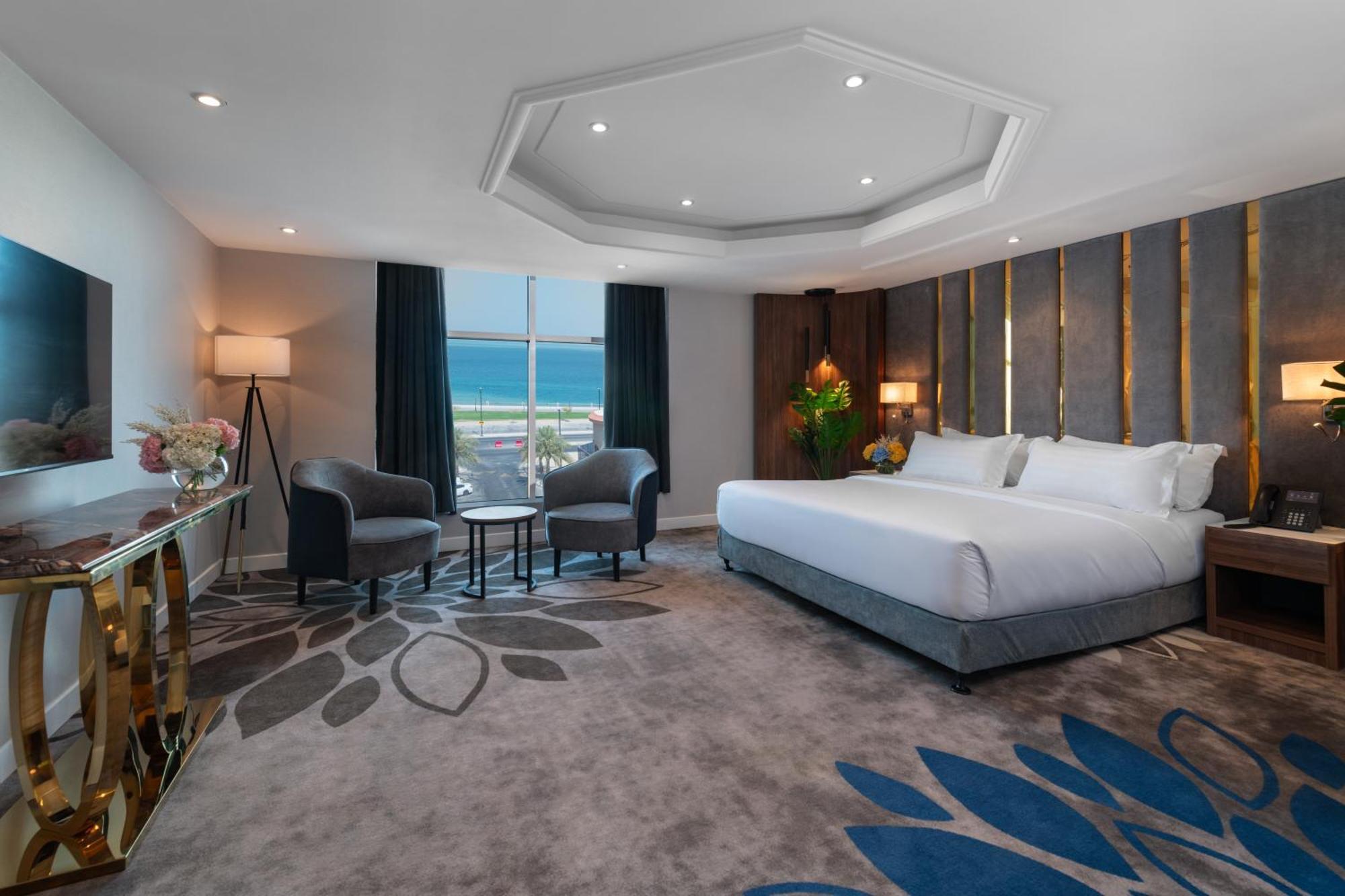 Warwick Al Jubail Hotel Eksteriør bilde