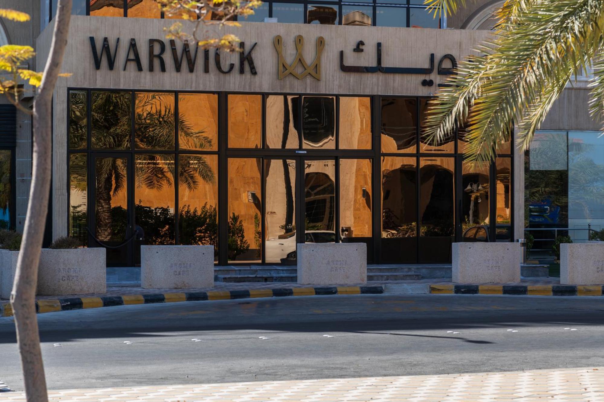 Warwick Al Jubail Hotel Eksteriør bilde