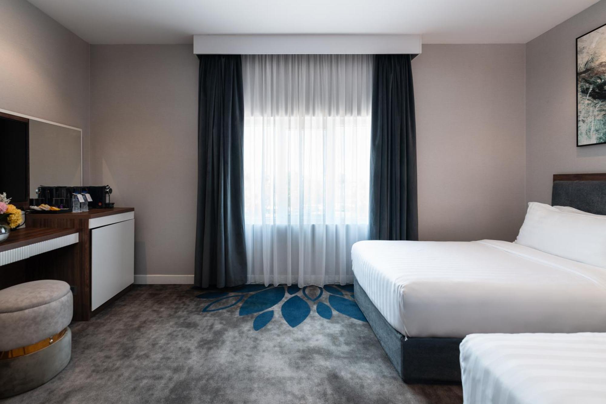 Warwick Al Jubail Hotel Eksteriør bilde