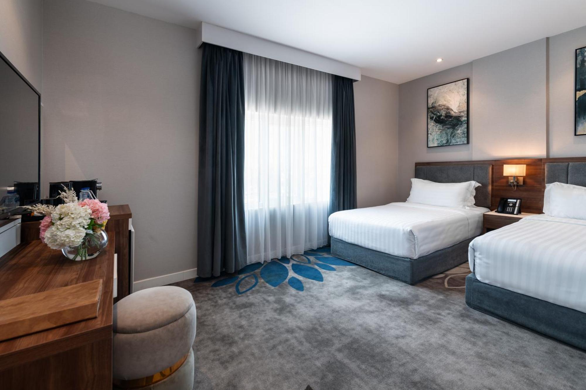 Warwick Al Jubail Hotel Eksteriør bilde